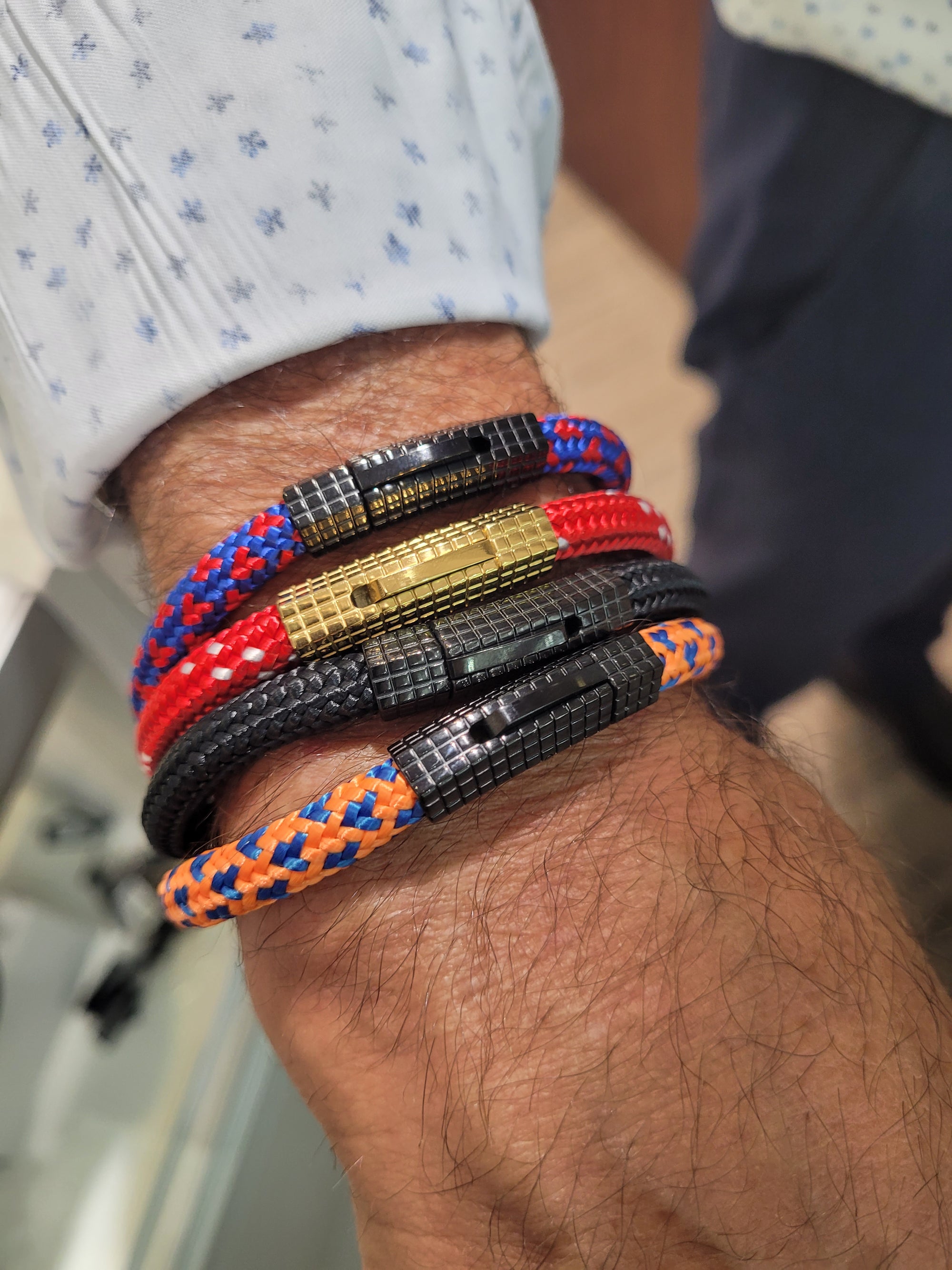 Italgem All Black Paracord Bracelet