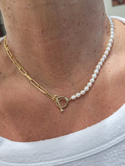 Half and Half White Pearl/Gold Paperlink Necklace