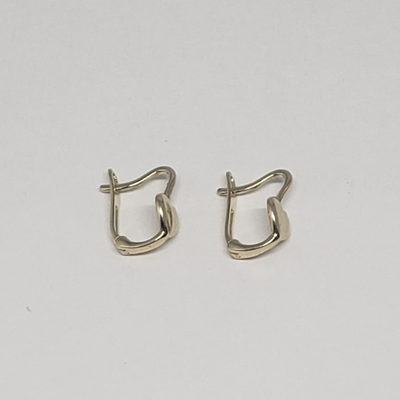 10kt Yellow Gold Heart shaped Lever Back earring