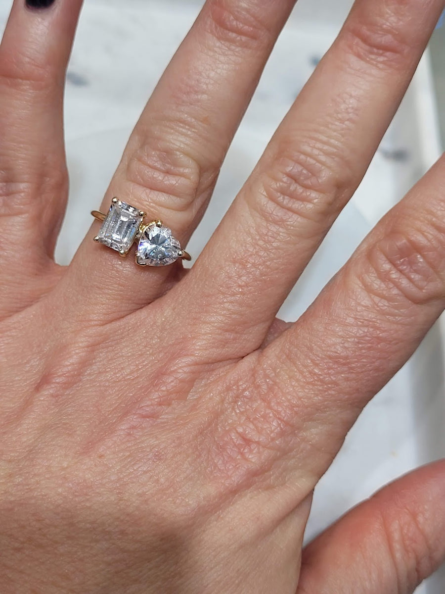 2 Stone Toi et Moi Ring